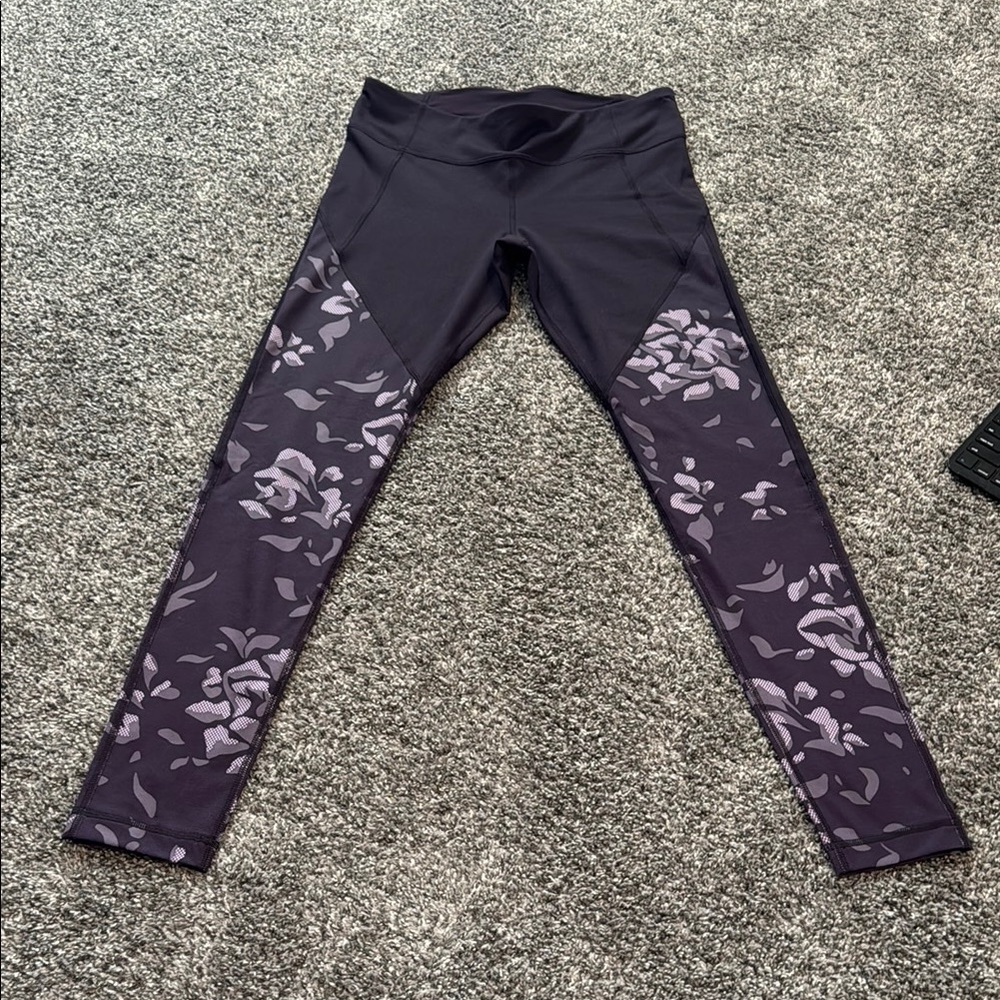 Under Armour Floral Lace Patterned Leggings -NWOT